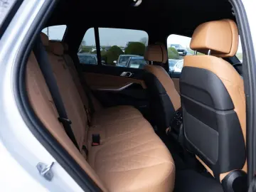 BMW X5 xDrive 50e FACEL. AHK HUD LED SITZBELÜFTUNG