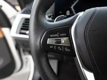 BMW X5 xDrive 50e FACEL. AHK HUD LED SITZBELÜFTUNG