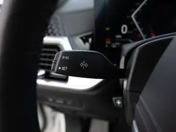 BMW X5 xDrive 50e FACEL. AHK HUD LED SITZBELÜFTUNG