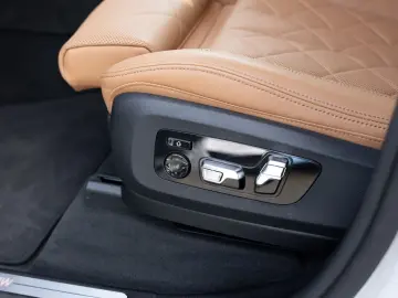 BMW X5 xDrive 50e FACEL. AHK HUD LED SITZBELÜFTUNG