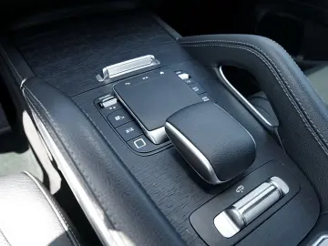 MERCEDES-BENZ GLS 450 d 4M DISTRONIC PANO HUD MASSAG…