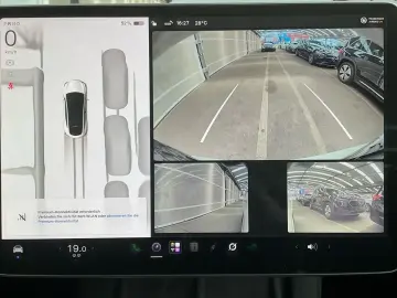 TESLA Model Y Long Range AWD 75kWh 351pk 93% SoH AMD R