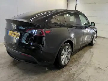 TESLA Model Y Standard RWD Plus 351pk [ LFP ACCU AUTOP