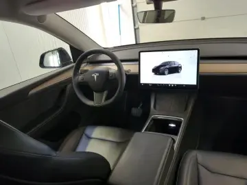 TESLA Model Y Standard RWD Plus 351pk [ LFP ACCU AUTOP