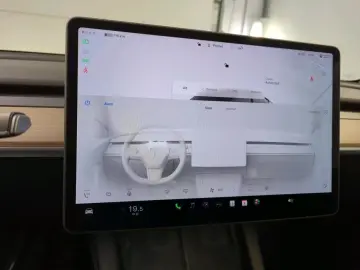 TESLA Model Y Standard RWD Plus 351pk [ LFP ACCU AUTOP