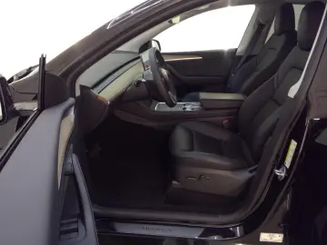 TESLA Model Y Standard RWD Plus 351pk 94 5% SoH [ LFP