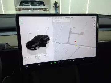 TESLA Model Y Standard RWD Plus 351pk 94 5% SoH [ LFP