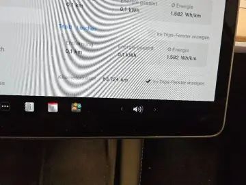 TESLA Model Y Long Range Dual AWD 19  8-Fach   AHK