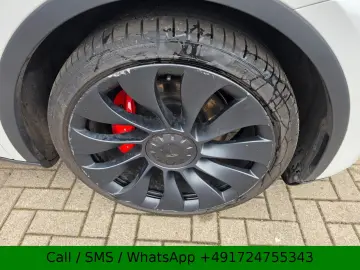 TESLA Model Y Performance Dual AWD