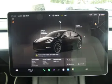 TESLA Model Y Long Range Dual AWD PANO LED KAM AUTOPIL