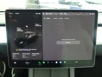 TESLA Model Y Long Range Dual AWD PANO LED KAM AUTOPIL