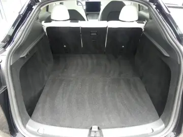TESLA Model Y Long Range Dual AWD PANO LED KAM AUTOPIL