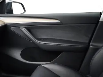 TESLA Model Y Long Range Dual