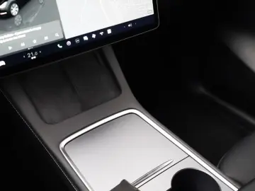 TESLA Model Y Long Range Dual