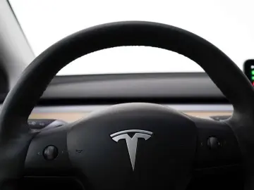 TESLA Model Y Long Range Dual