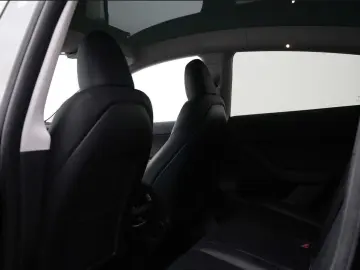 TESLA Model Y Long Range Dual