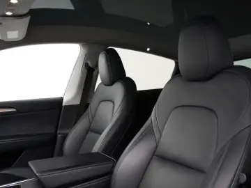 TESLA Model Y Long Range Dual