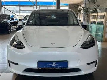 TESLA Model Y Long Range Dual Pano Leder AWD AHK LED