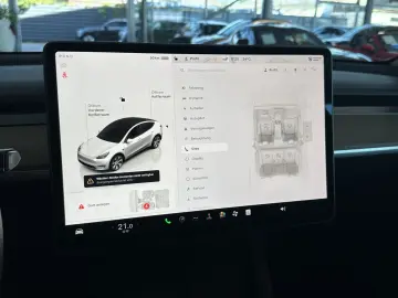 TESLA Model Y Long Range Dual Pano Leder AWD AHK LED