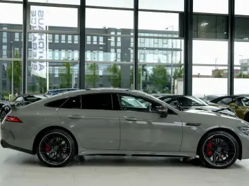 MERCEDES-BENZ AMG GT 53 4Matic  V8-STYLING CARBON-EX…