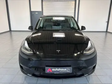 TESLA Model Y Dual AWD Pano CarPlay LED
