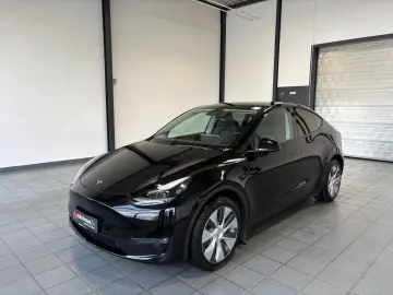 TESLA Model Y Dual AWD Pano CarPlay LED