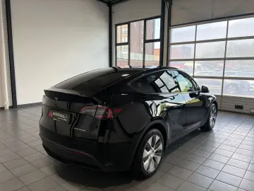 TESLA Model Y Dual AWD Pano CarPlay LED