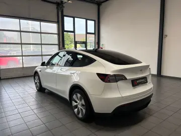 TESLA Model Y Dual  Maximale Reichweite AWD LED Pano