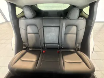 TESLA Model Y Dual  Maximale Reichweite AWD LED Pano