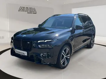 BMW X7 M60i xDrive Autobahnas Pano Sky AHK Sthzg H K