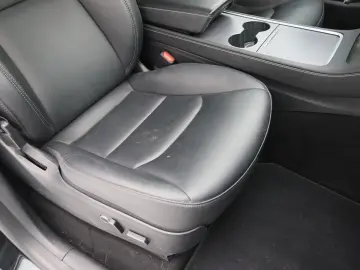TESLA Model Y Long Range AWD 75kWh 351pk 93.2% SoH [ T