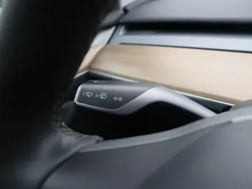 TESLA Model Y Long Range AWD 75kWh 351pk 93.2% SoH [ T
