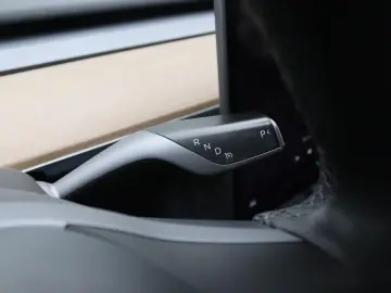 TESLA Model Y Long Range AWD 75kWh 351pk 93.2% SoH [ T