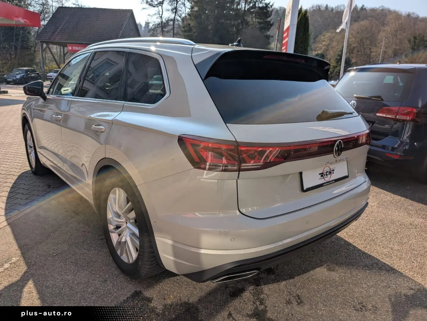 VOLKSWAGEN Touareg 2024 — imagine 4