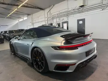 PORSCHE 911 Turbo S Cabriolet Lift BOSE