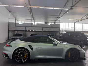 PORSCHE 911 Turbo S Cabriolet Lift BOSE