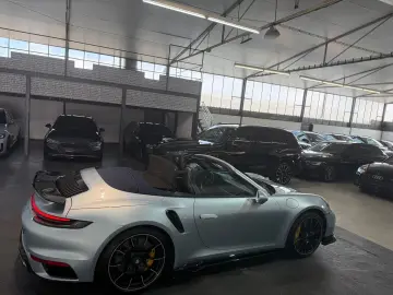 PORSCHE 911 Turbo S Cabriolet Lift BOSE