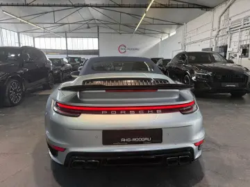 PORSCHE 911 Turbo S Cabriolet Lift BOSE