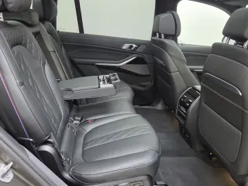 BMW X7 xDr40d M Sport Pro AHK Sitzlüftung ACC 22Zoll