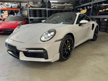 PORSCHE 911 Turbo S