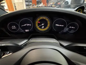 PORSCHE 911 Turbo S