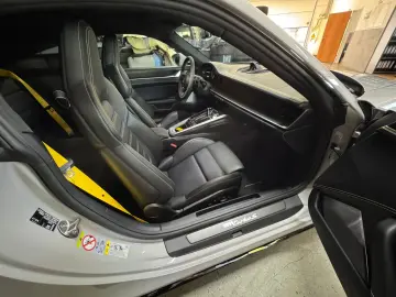 PORSCHE 911 Turbo S