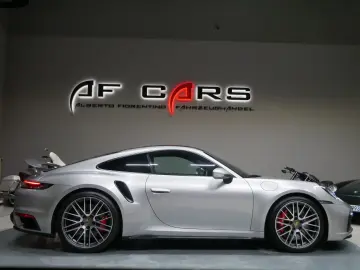 PORSCHE 992 911 992 Turbo Sportabgas Sitzbelüftung