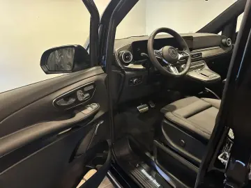 MERCEDES-BENZ V 300d lang 4Matic Exclusive AIRMATIC PANO