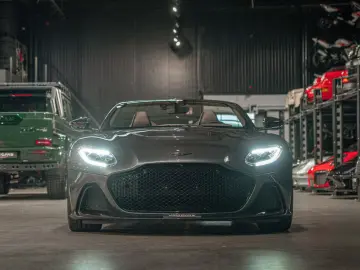 ASTON MARTIN DBS Volante 770 Ultimate 1 199 Carbon C…