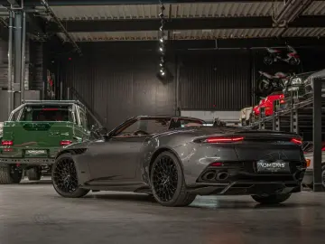 ASTON MARTIN DBS Volante 770 Ultimate 1 199 Carbon C…