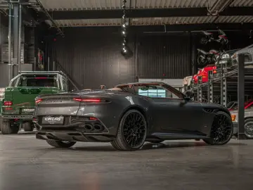 ASTON MARTIN DBS Volante 770 Ultimate 1 199 Carbon C…