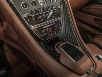 ASTON MARTIN DBS Volante 770 Ultimate 1 199 Carbon C…