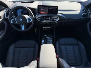 BMW X4 xDrive 30d M Sport AHK HEADUP ADAPTLED MMRY