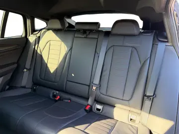 BMW X4 xDrive 30d M Sport AHK HEADUP ADAPTLED MMRY